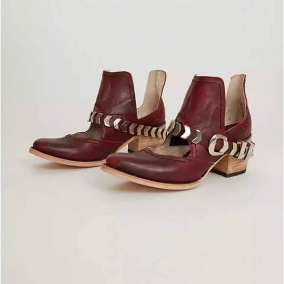 FREEBIRD BY STEVEN Blade Harness Ankle Bootie 6 Western Belt Burgundy Distressed - Picture 2 of 12